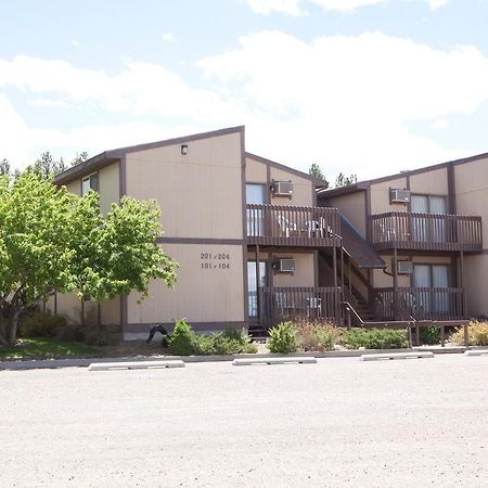 Flaming Gorge Resort Dutch John Pokoj fotografie